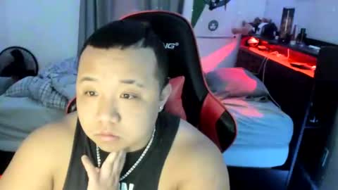 buffsexyman24 online show from 24, 2, 2025