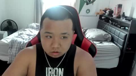 buffsexyman24 online show from 25, 2, 2025