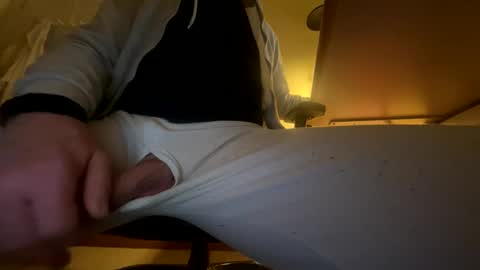 Snapshot of bulkyboners chatting on 1, 1, 2025 ejaculation for 250 online show from 1, 1, 2025