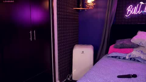 Bunny and The Rock online show from 14, 2, 2026