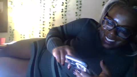 Snapshot of bunny8354367 chatting on 18, 11, 2025 Bunny online show from 18, 11, 2025