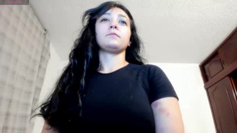 Snapshot of bunny_chloe chatting on 1, 5, 2026 bunny_chloe online show from 1, 5, 2026
