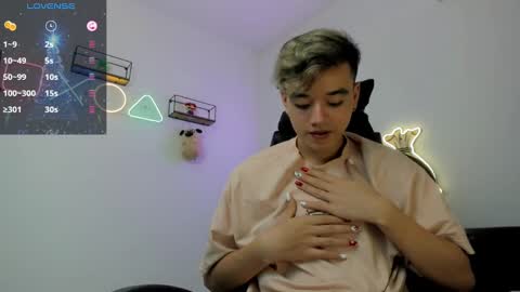 Snapshot of bunny_maxxi chatting on 7, 12, 2024 bunny online show from 7, 12, 2024