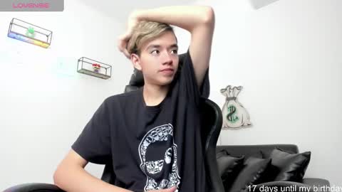 Snapshot of bunny_maxxi chatting on 3, 1, 2025 bunny online show from 3, 1, 2025