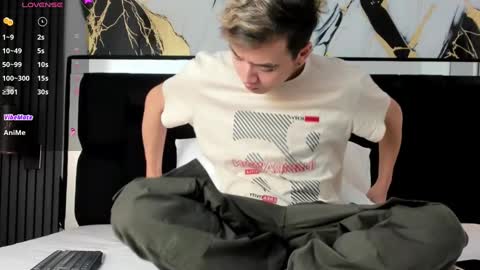 Snapshot of bunny_maxxi chatting on 9, 1, 2025 bunny online show from 9, 1, 2025