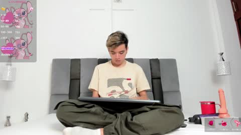 Snapshot of bunny_maxxi chatting on 15, 1, 2025 bunny online show from 15, 1, 2025