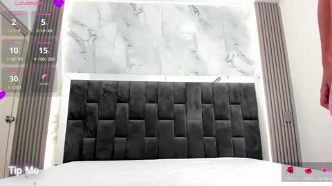 Snapshot of bunny_maxxi chatting on 9, 2, 2025 bunny online show from 9, 2, 2025