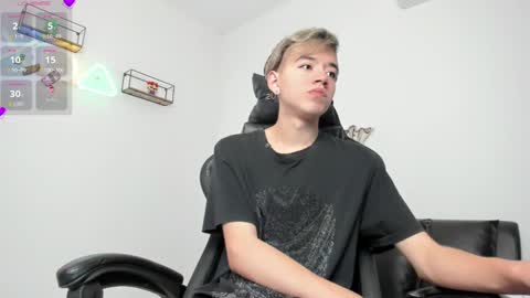 Snapshot of bunny_maxxi chatting on 10, 2, 2025 bunny online show from 10, 2, 2025