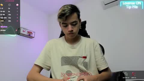 Snapshot of bunny_maxxi chatting on 3, 3, 2025 bunny online show from 3, 3, 2025