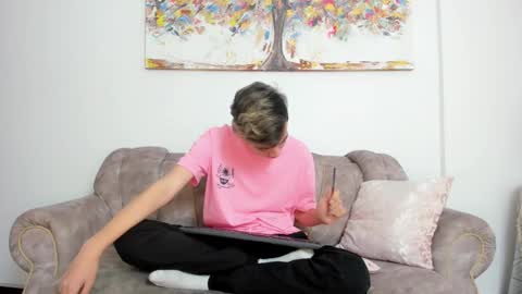 Snapshot of bunny_maxxi chatting on 4, 3, 2025 bunny online show from 4, 3, 2025