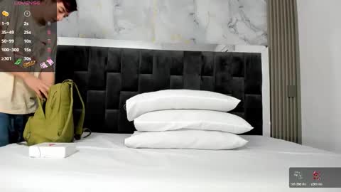 Snapshot of bunny_maxxi chatting on 3, 10, 2025 bunny online show from 3, 10, 2025