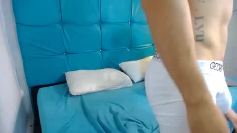 Snapshot of bunny_petit chatting on 12, 10, 2025 Buny online show from 12, 10, 2025
