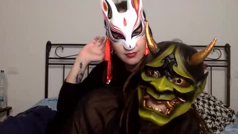Snapshot of bunnyandthebeast1990 chatting on 24, 10, 2025 bunnyandthebeast online show from 24, 10, 2025