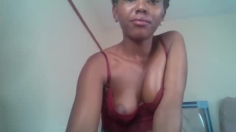 Snapshot of bunnydiva_ chatting on 12, 10, 2025 bunnydiva_ online show from 12, 10, 2025