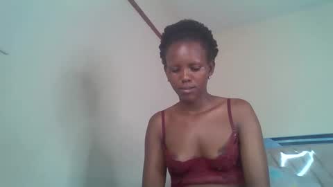Snapshot of bunnydiva_ chatting on 13, 10, 2025 bunnydiva_ online show from 13, 10, 2025