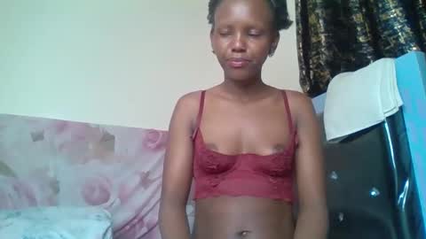Snapshot of bunnydiva_ chatting on 16, 10, 2025 bunnydiva_ online show from 16, 10, 2025