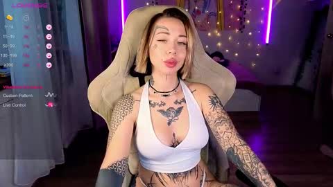Snapshot of bunnykelly chatting on 25, 9, 2025 bunnykelly online show from 25, 9, 2025