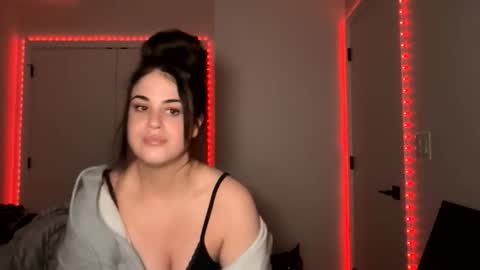 Snapshot of bunnyqueen96 chatting on 18, 12, 2025 Cassie online show from 18, 12, 2025