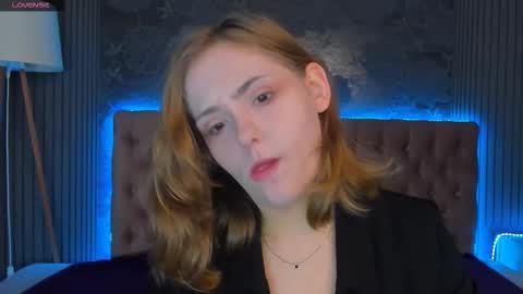 Snapshot of bunnyshows chatting on 18, 11, 2025 BunnyShows online show from 18, 11, 2025