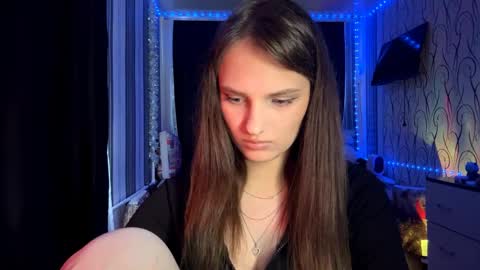 Snapshot of bunnytrussel chatting on 18, 5, 2026 Bella online show from 18, 5, 2026