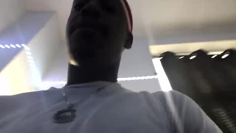 Snapshot of burgerboy06 chatting on 19, 2, 2025 burgerboy06 online show from 19, 2, 2025