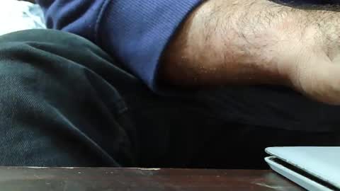 Snapshot of burlymonster chatting on 30, 11, 2025 Hairy Arabian online show from 30, 11, 2025