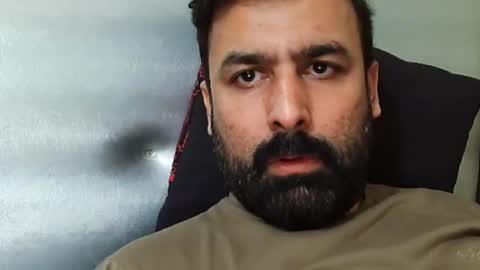 Snapshot of burlymonster chatting on 15, 12, 2025 Hairy Arabian online show from 15, 12, 2025