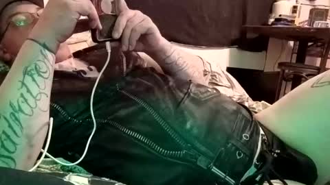 Burnout1315 online show from 2, 4, 2026