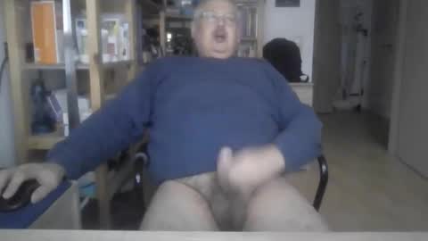 Snapshot of busibaer666 chatting on 25, 10, 2025 busi online show from 25, 10, 2025