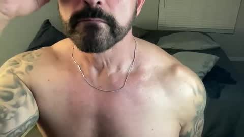 Snapshot of bustedsprockets chatting on 15, 1, 2026 Pocket Daddy cockring gaycouple cockring lovense daddy online show from 15, 1, 2026