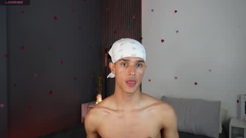 Buster independent model online show from 27, 2, 2025