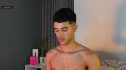 Buster independent model online show from 11, 9, 2025