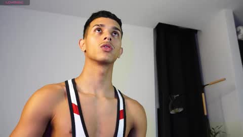 Buster independent model online show from 24, 3, 2026