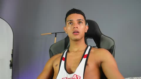Buster independent model online show from 24, 5, 2026