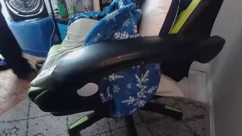 Snapshot of bustingnuts2025 chatting on 3, 3, 2026 Busting online show from 3, 3, 2026