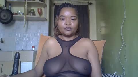 busty kenzi online show from 11, 4, 2026