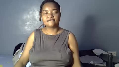 busty kenzi online show from 25, 5, 2026