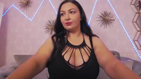 Snapshot of bustyeva_ chatting on 17, 7, 2026 online between 6AM and 2PM EET almost everyday. online show from 17, 7, 2026