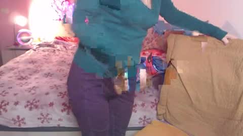 Snapshot of bustygf chatting on 6, 2, 2026 anna online show from 6, 2, 2026
