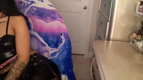 butterfly booty online show from 12, 3, 2026