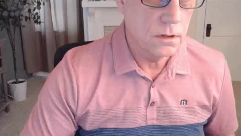 Snapshot of buttnakedfun954737 chatting on 7, 12, 2024 Miles online show from 7, 12, 2024