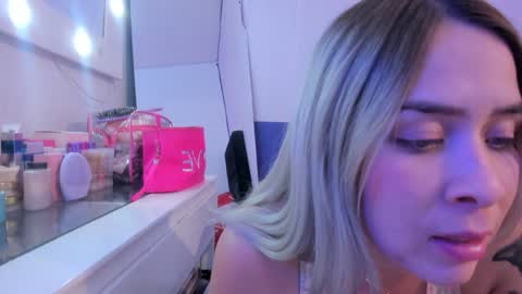 Snapshot of byanca_winklar chatting on 8, 12, 2024 online show from 8, 12, 2024