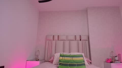 Carolina online show from 7, 11, 2025