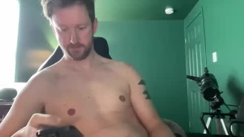 Snapshot of c_suite chatting on 4, 3, 2025 c_suite online show from 4, 3, 2025