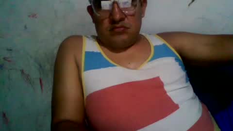 Snapshot of cachito83915 chatting on 24, 6, 2026 Cachudosexy online show from 24, 6, 2026