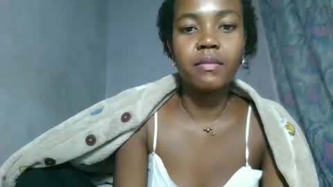 Snapshot of caella98 chatting on 4, 4, 2026 caella98 online show from 4, 4, 2026