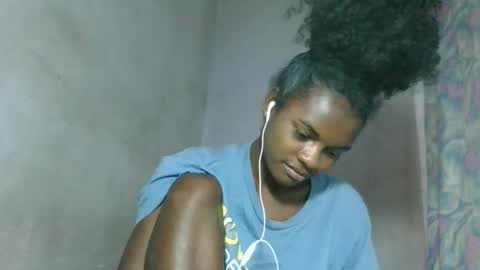 Snapshot of caella98 chatting on 20, 4, 2026 caella98 online show from 20, 4, 2026