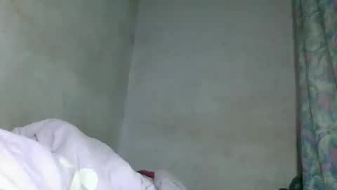 Snapshot of caella98 chatting on 22, 4, 2026 caella98 online show from 22, 4, 2026