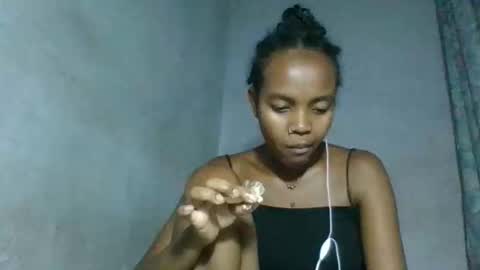 Snapshot of caella98 chatting on 1, 5, 2026 caella98 online show from 1, 5, 2026