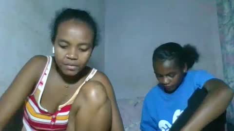 Snapshot of caella98 chatting on 11, 5, 2026 caella98 online show from 11, 5, 2026